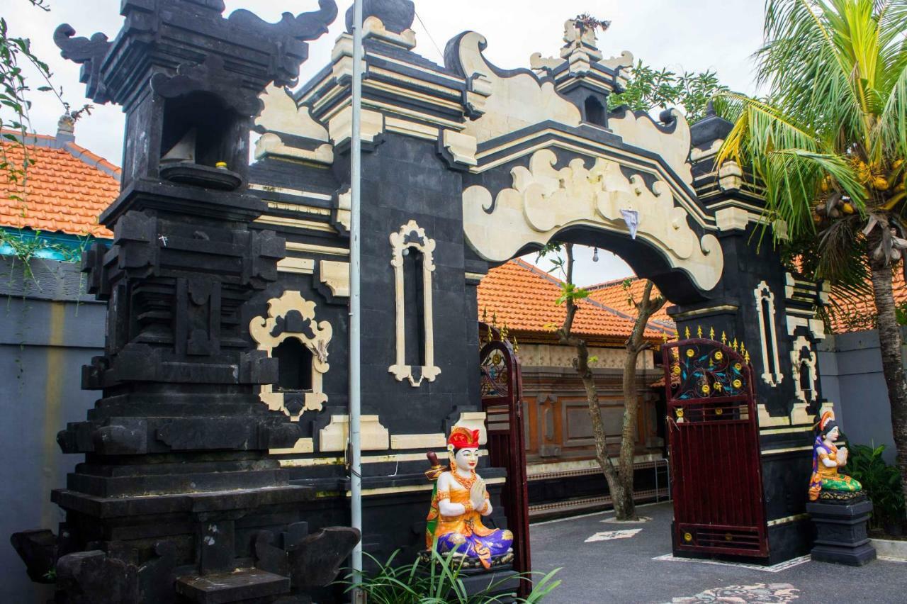 Putu Guest House Canggu Esterno foto