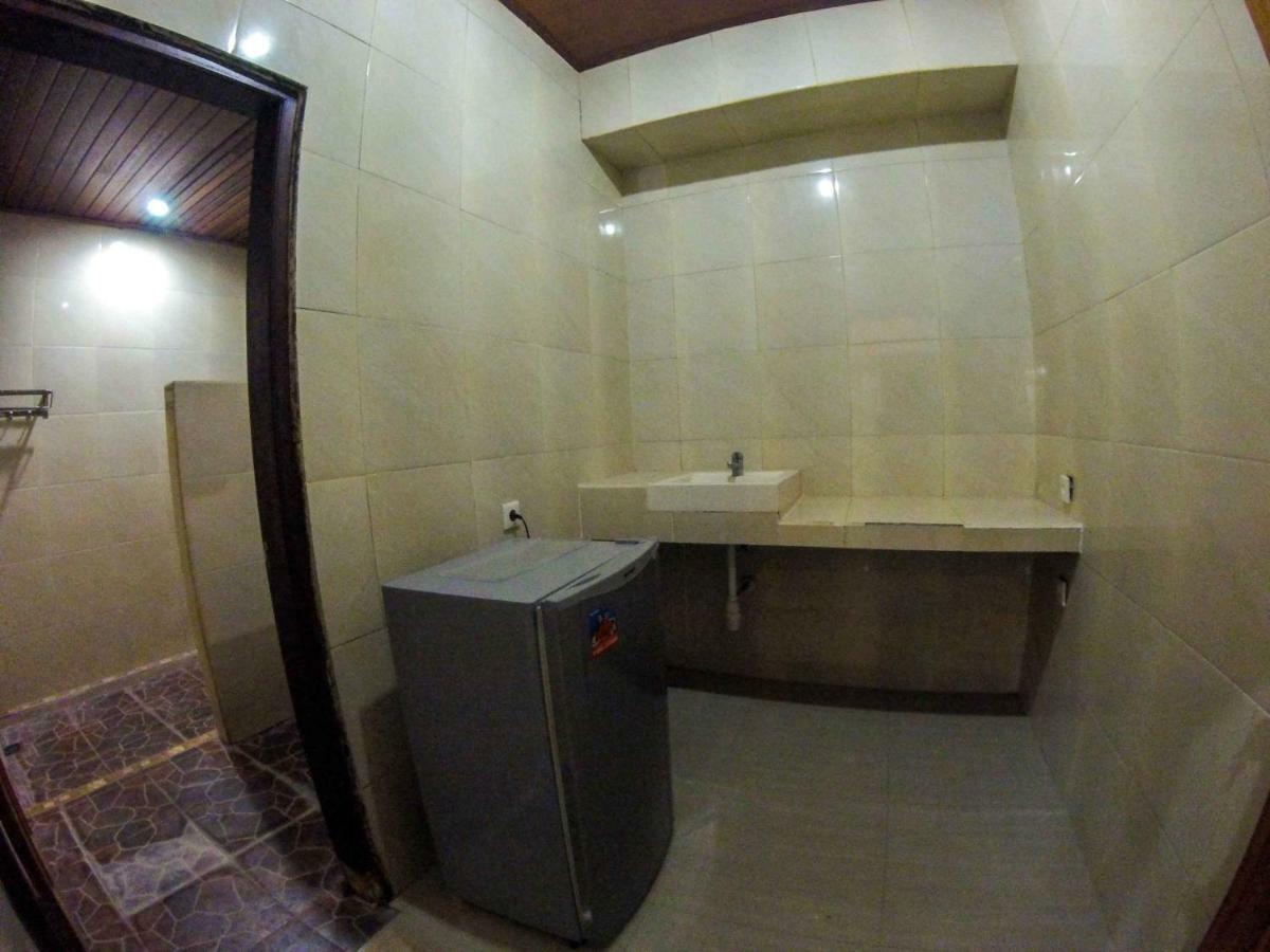 Putu Guest House Canggu Esterno foto