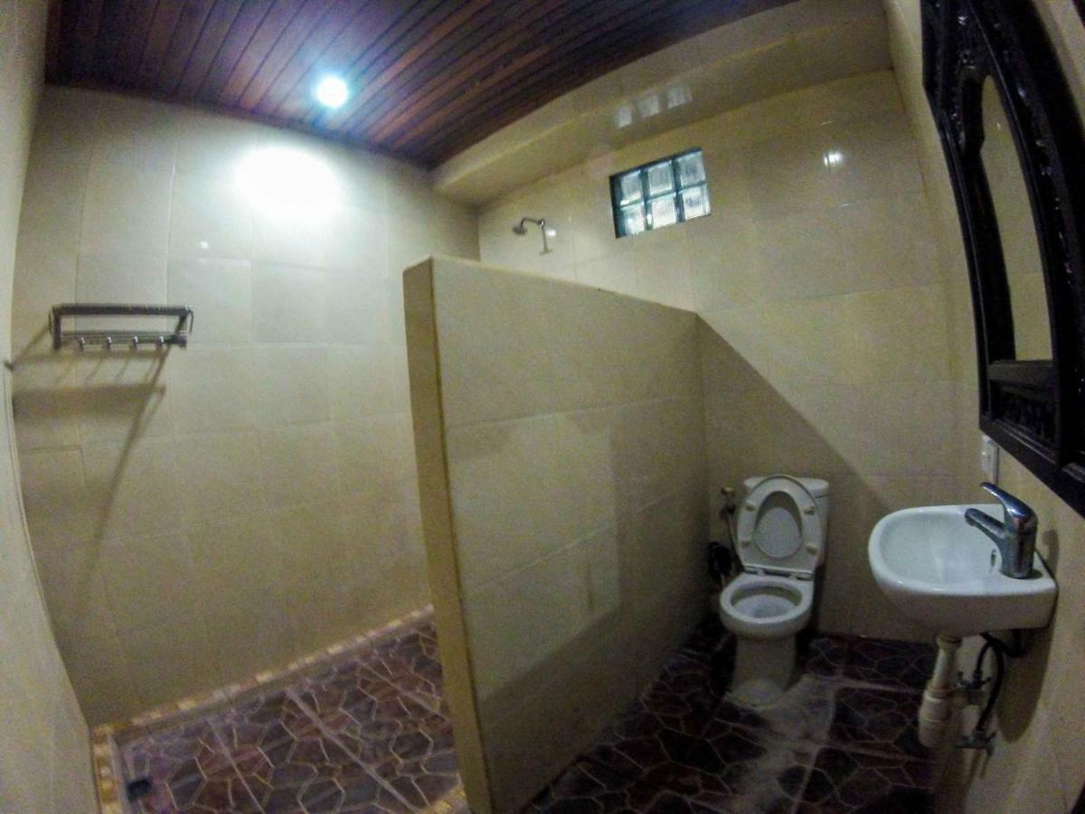 Putu Guest House Canggu Esterno foto